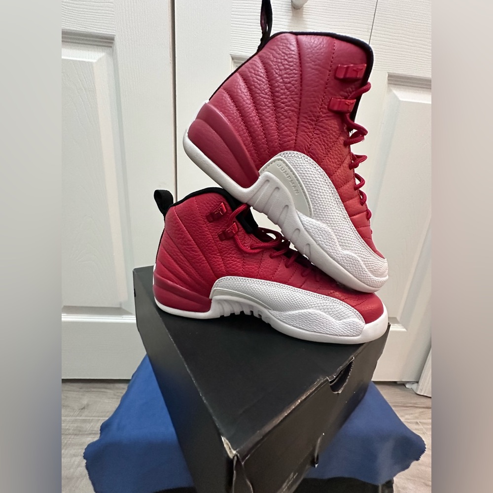 Air Jordan retro 12 “Gym Red” - Picture 3 of 8
